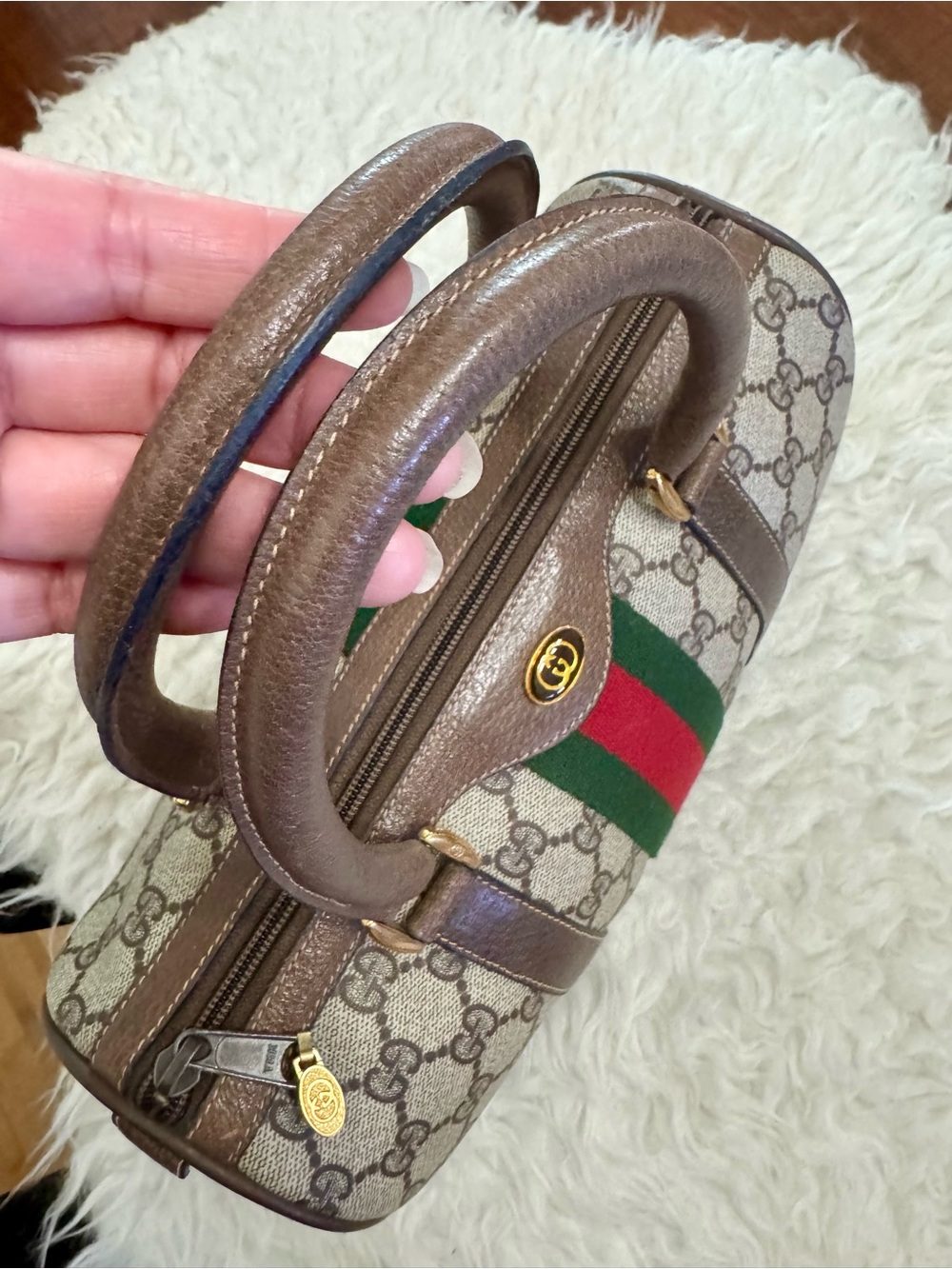 Gucci Beige GG Supreme 27 Satchel with Red & Green Web Stripe - Picture 3 of 11